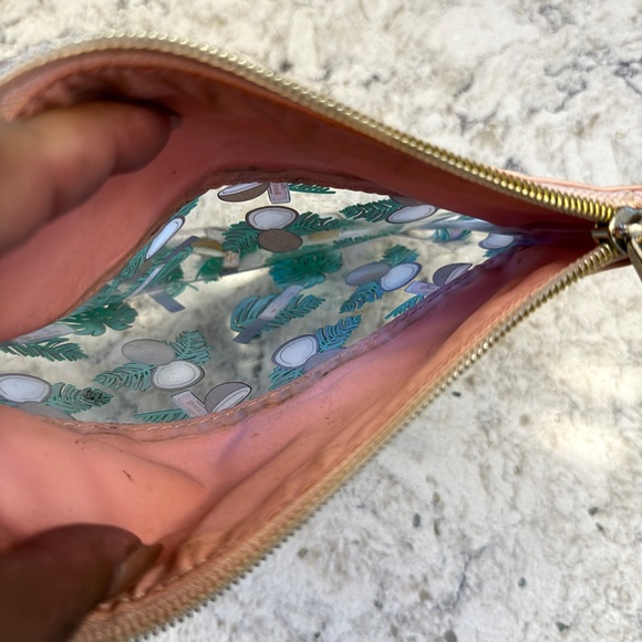 Too Faced -‎ born this way make-up bag - Picture 6 of 6